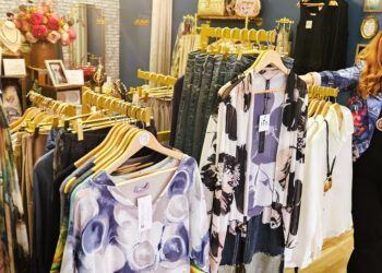 FYIE Boutiques Finds Its Flow in Downtown Mars