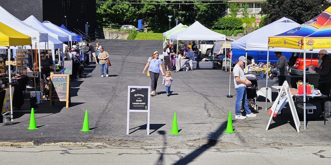 Mars Farmers Market Brings Together Local Farms, Food and Community