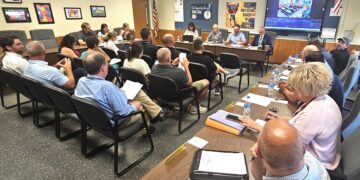 Mars School Board Members Publicly Debate Teacher Contract Talks